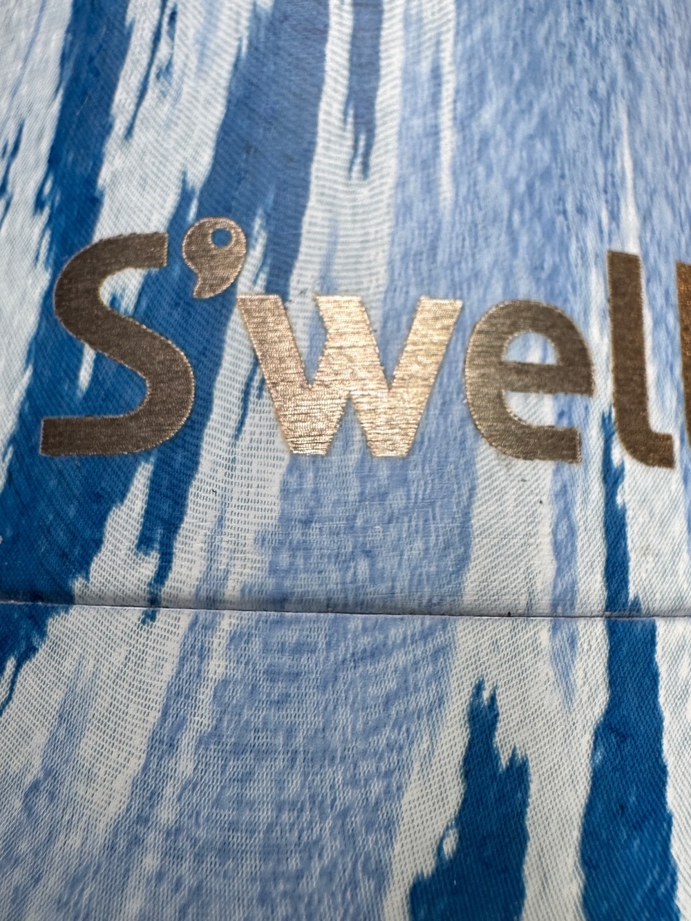 SwelI S'well Blue & White Swirl Woodgrain Insulated Stainless Steel Bottle 17 oz - Picture 2 of 5